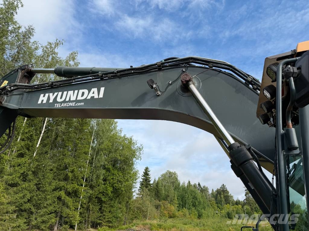 Hyundai HX 220 AL Raupenbagger