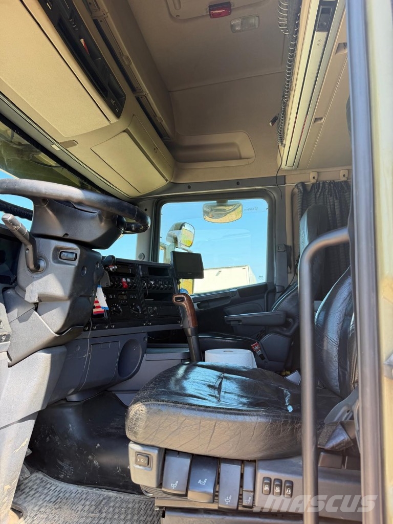 Scania R 560 Тягачі