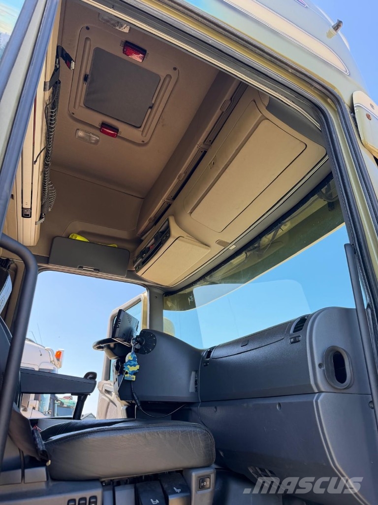 Scania R 560 Тягачі