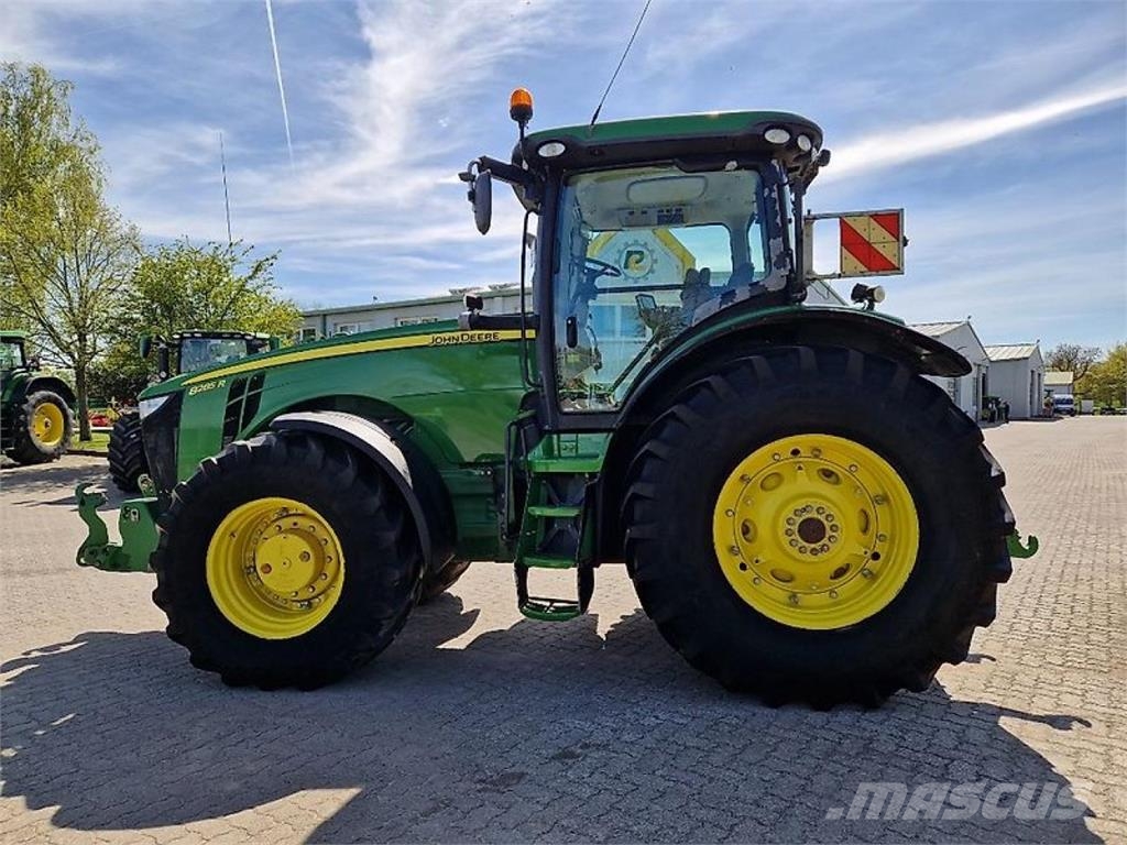 John Deere 8285R PowerShift Traktoren