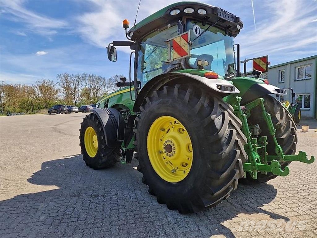 John Deere 8285R PowerShift Traktoren