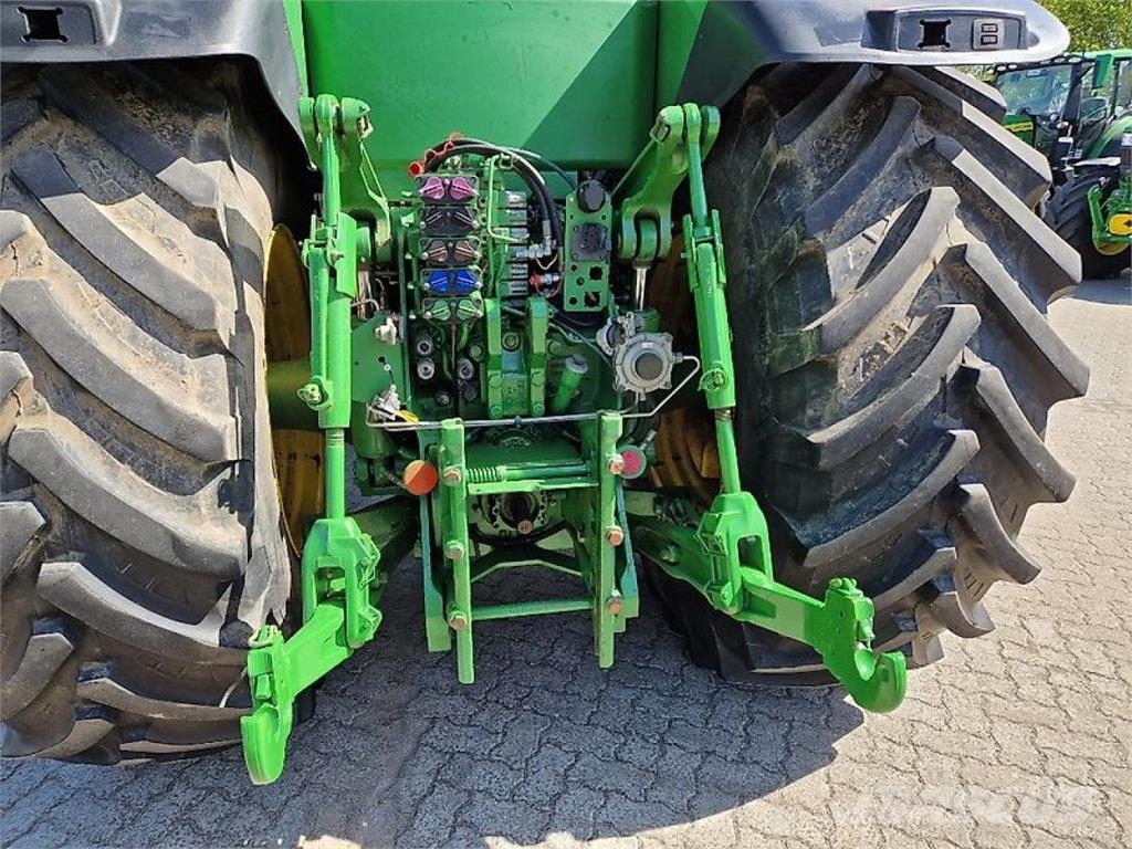 John Deere 8285R PowerShift Traktoren