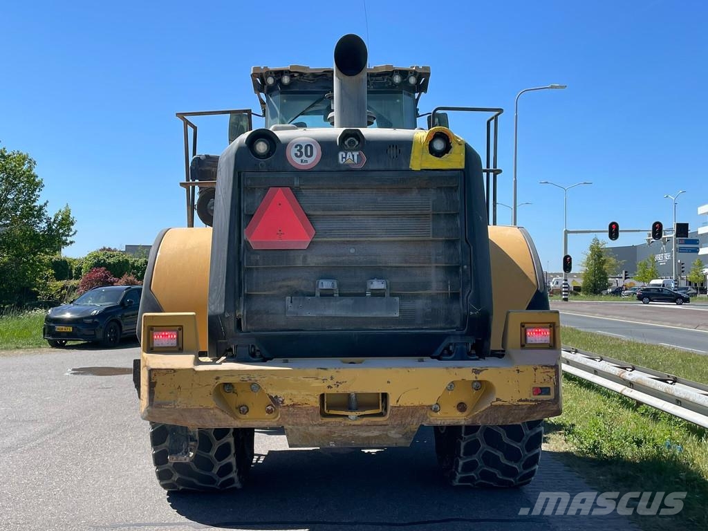 CAT 966M Wheel loaders