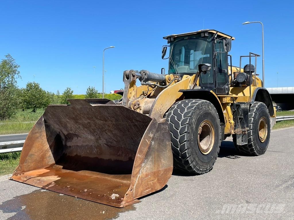 CAT 966M Wheel loaders