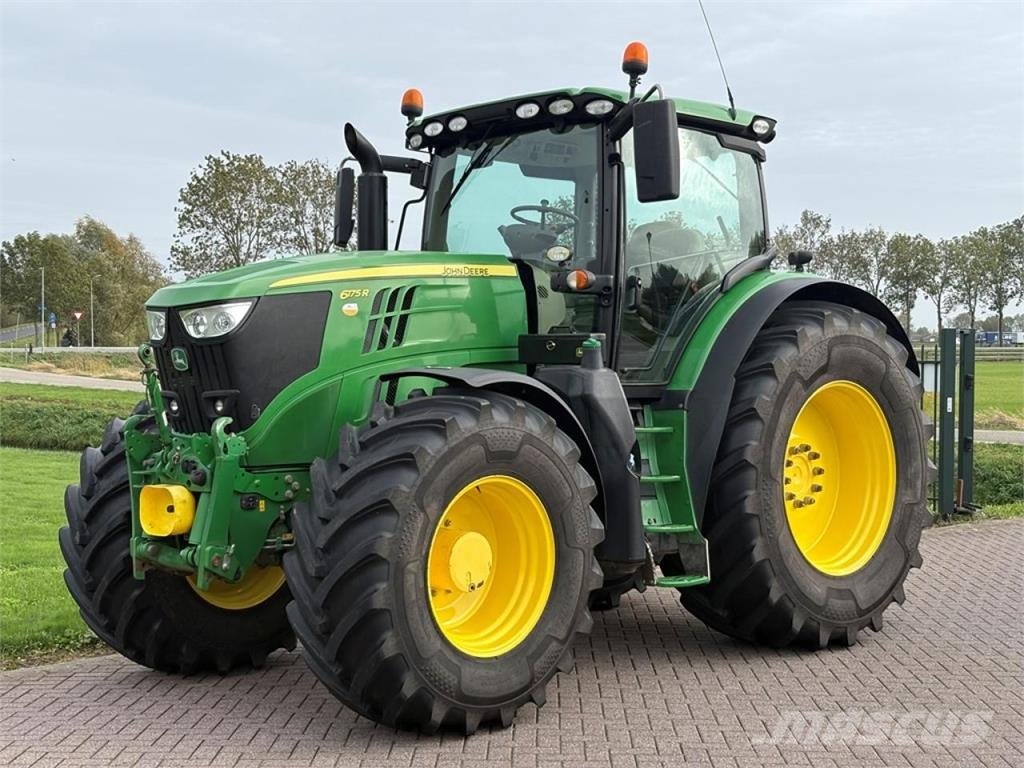 John Deere 6175R TRAKTOR Traktory