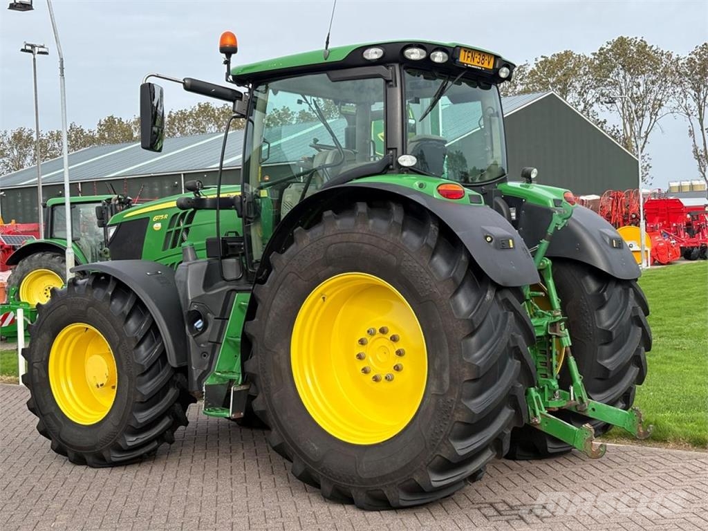 John Deere 6175R TRAKTOR Traktory