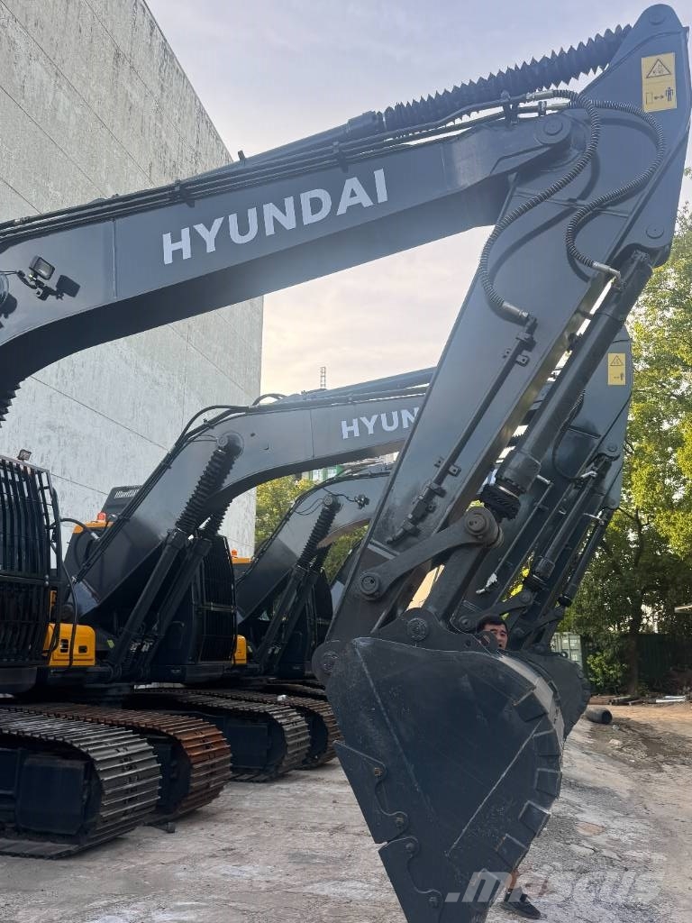 Hyundai HX220HD Midigraafmachines 7t - 12t