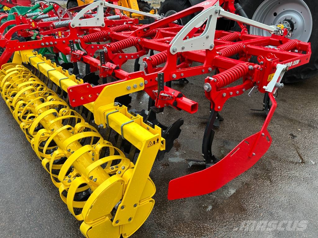Pöttinger SYNKRO 3530 NOVA Kultivátory