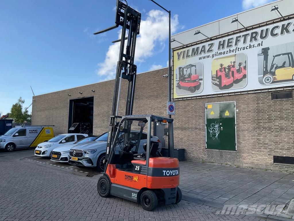 Toyota 7FBMF25 2500KG 5.00METER HEFTRUCK شاحنات ذات رافعات شوكية تعمل بالكهرباء