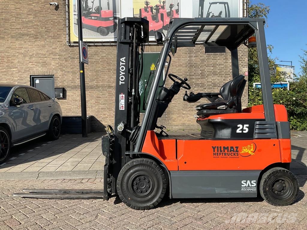 Toyota 7FBMF25 2500KG 5.00METER HEFTRUCK شاحنات ذات رافعات شوكية تعمل بالكهرباء