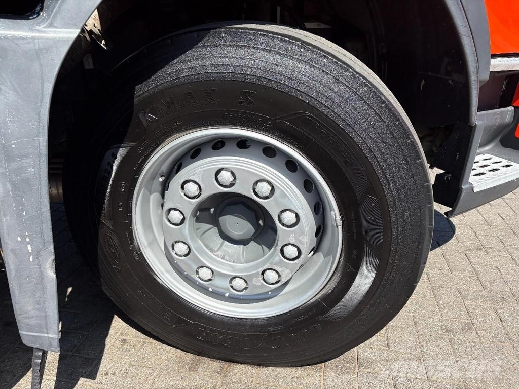 Volvo FM 310 + DHOLLANDIA LOADLIFT 3000 KG + SIDE DOOR + Camiones con caja de remolque