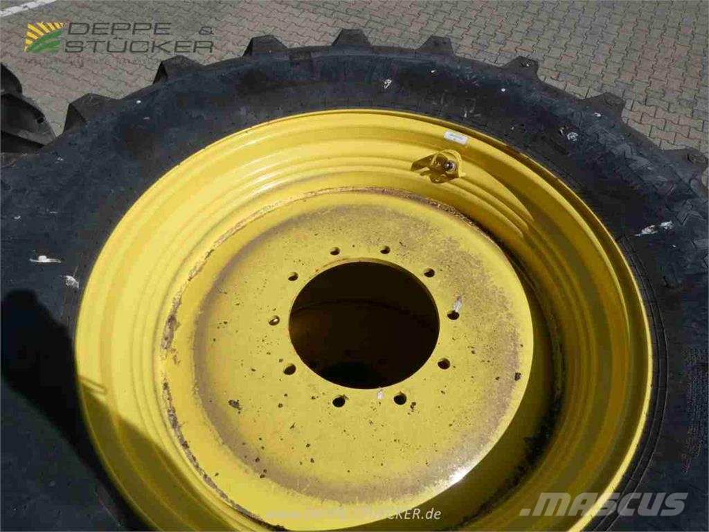 Ceat 480/70R34 / 520/85R46 CEAT Farmax ماكينات زراعية - غير ذلك