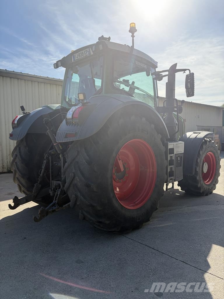 Fendt 824 VARIO PROFI + Traktory