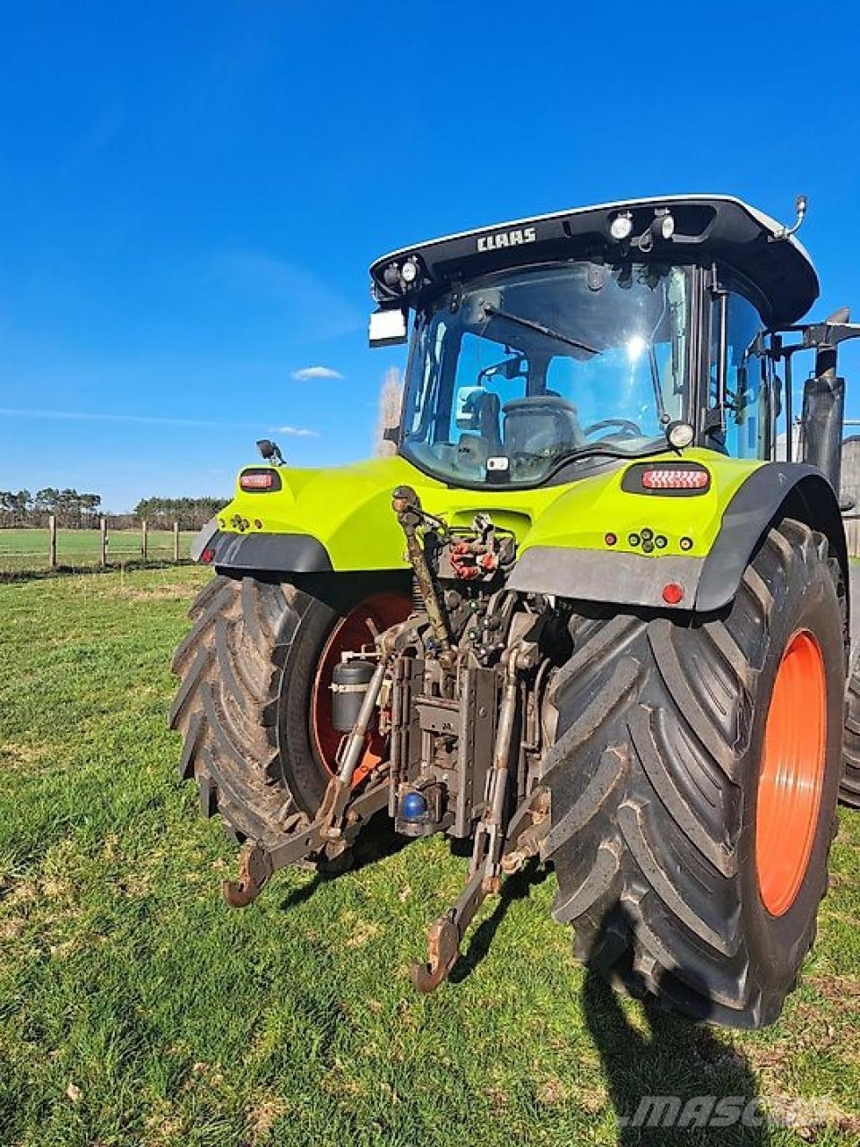 CLAAS Arion 650 트랙터