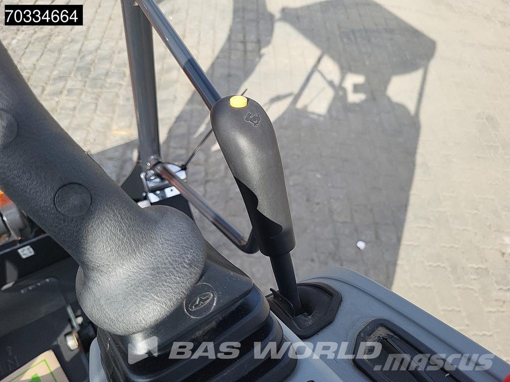 Develon DX17z Mini bagri <7t