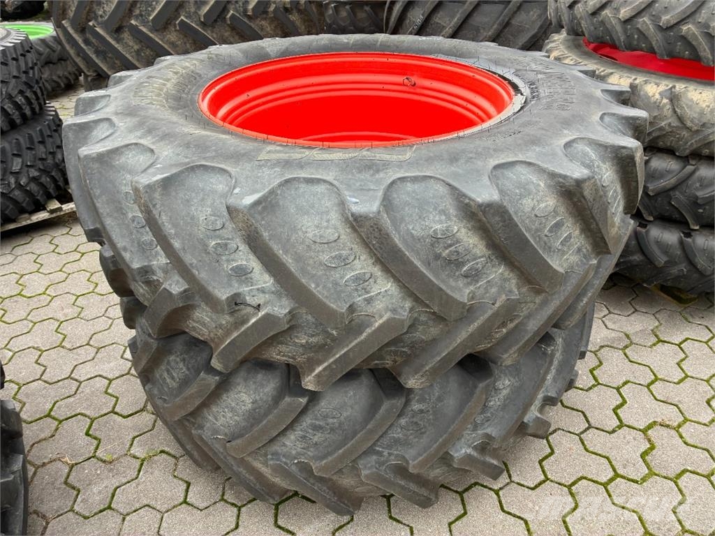  Sonstige 2x BKT 520/85R38, 2x Alliance 420/70R28 Sonstige Landmaschinen