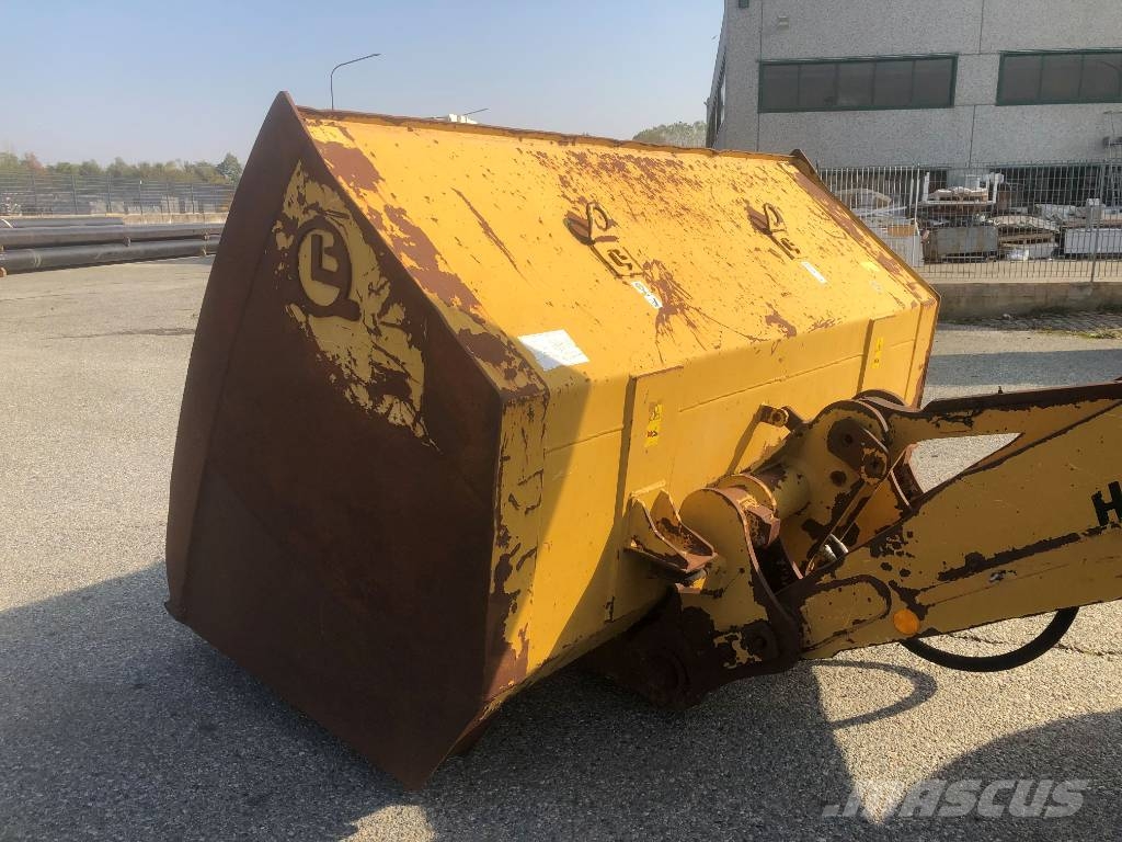 CAT 930 K Колесни товарачи