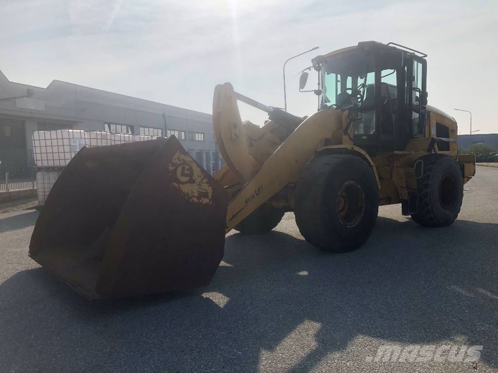 CAT 930 K Колесни товарачи