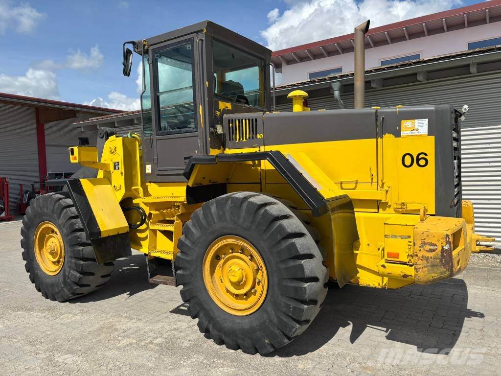 Volvo L 90C Chargeuse sur pneus