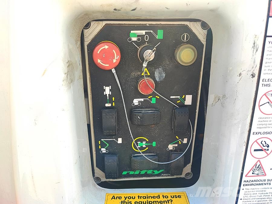 Niftylift HR15NDE Pacēlāji uz automašīnas bāzes