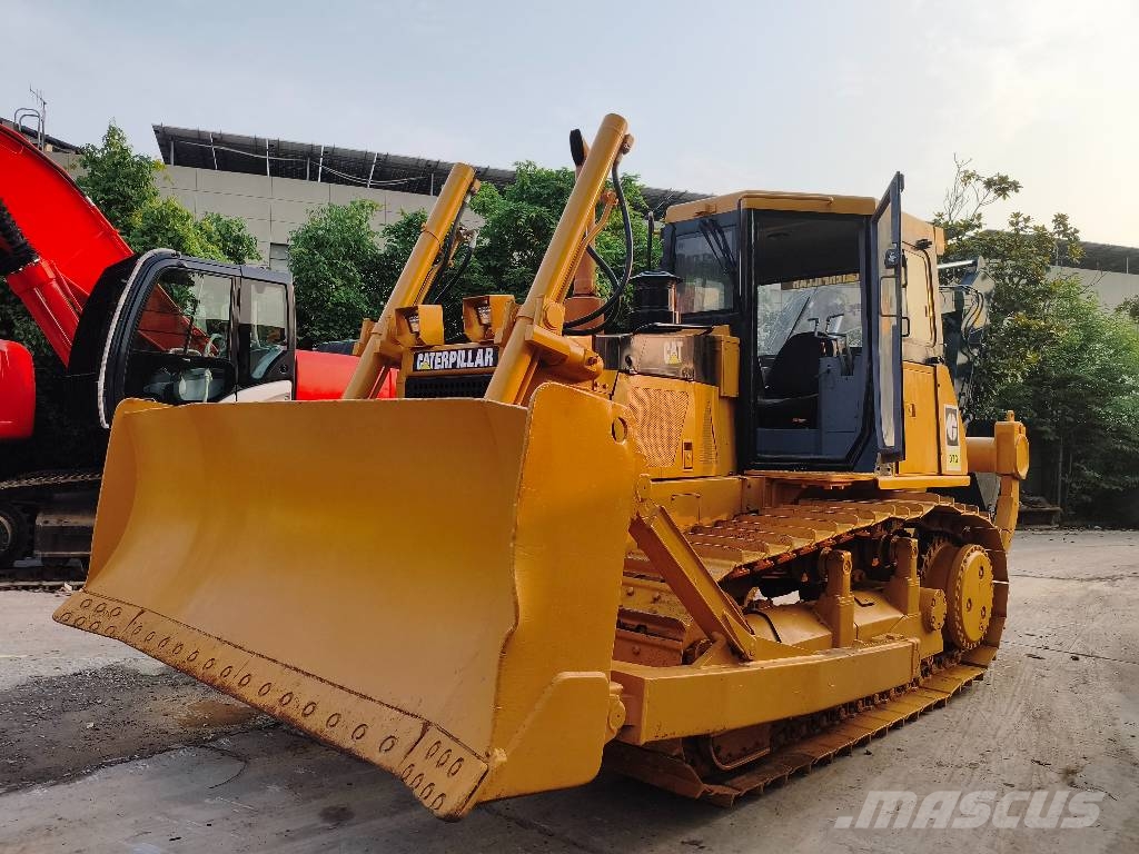 CAT D 7 G Kāpurķēžu buldozeri