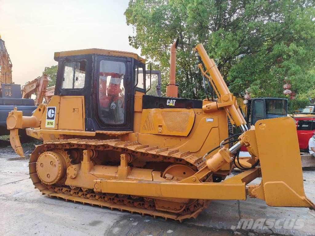 CAT D 7 G Kāpurķēžu buldozeri