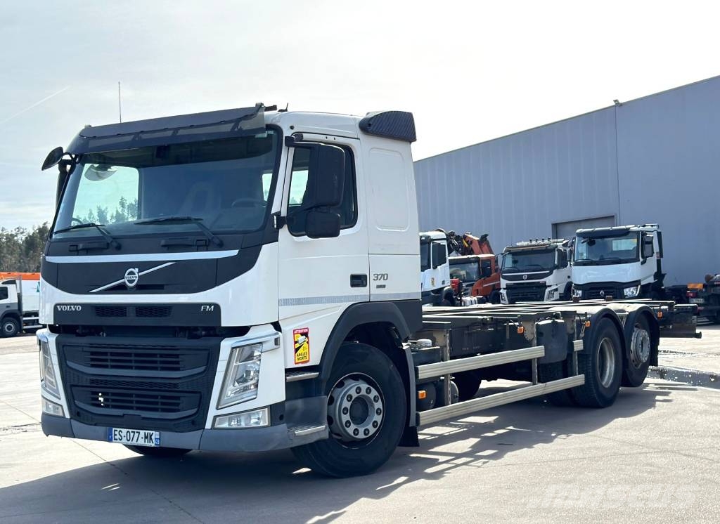Volvo FM 370 새시 운전실 트럭
