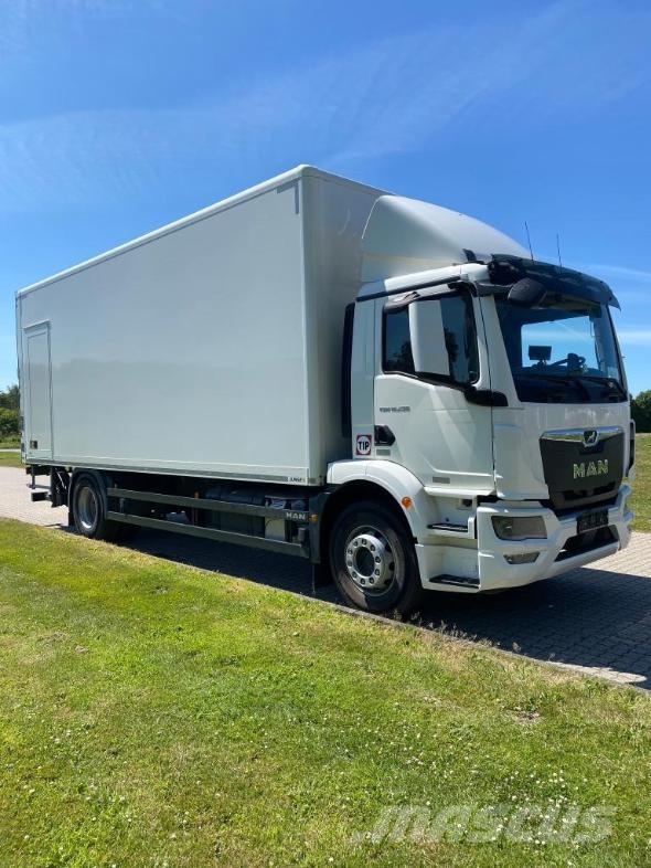 MAN Vehicle Rigid 4x4 box standard Box body trucks