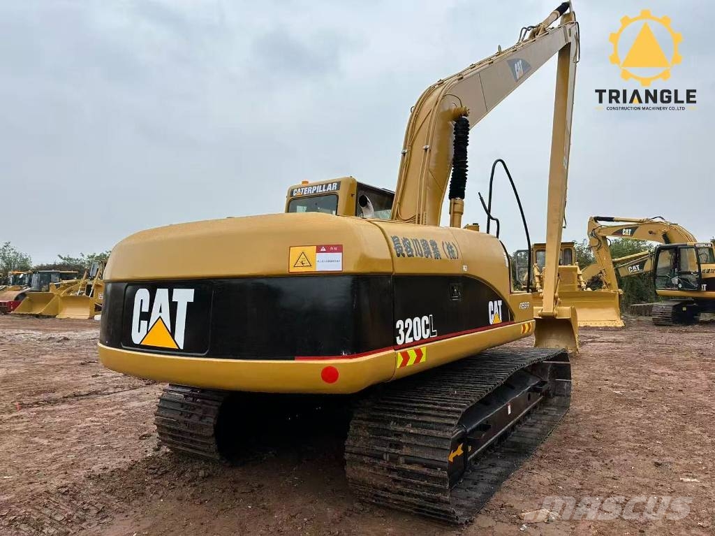 CAT 320 C L Гусеничні екскаватори