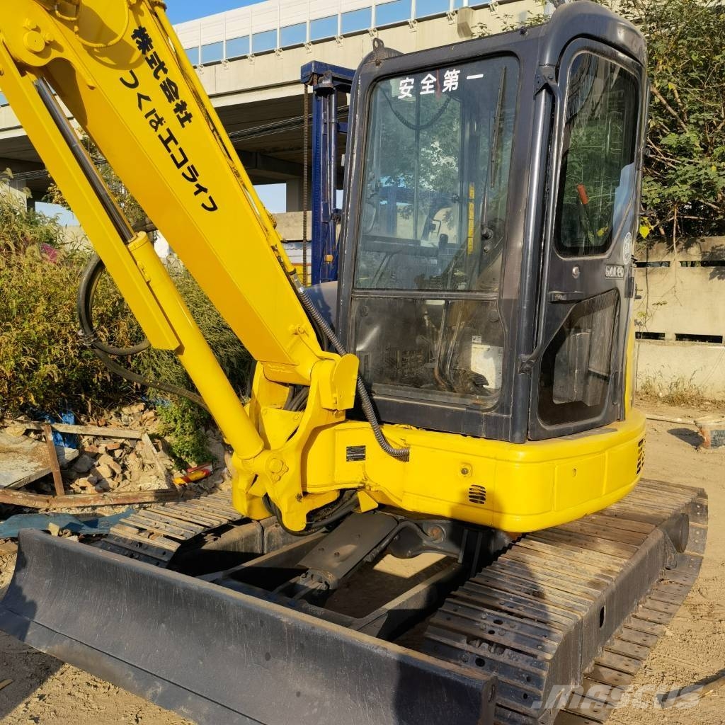Komatsu PC 40 Mini excavators < 7t (Mini diggers)