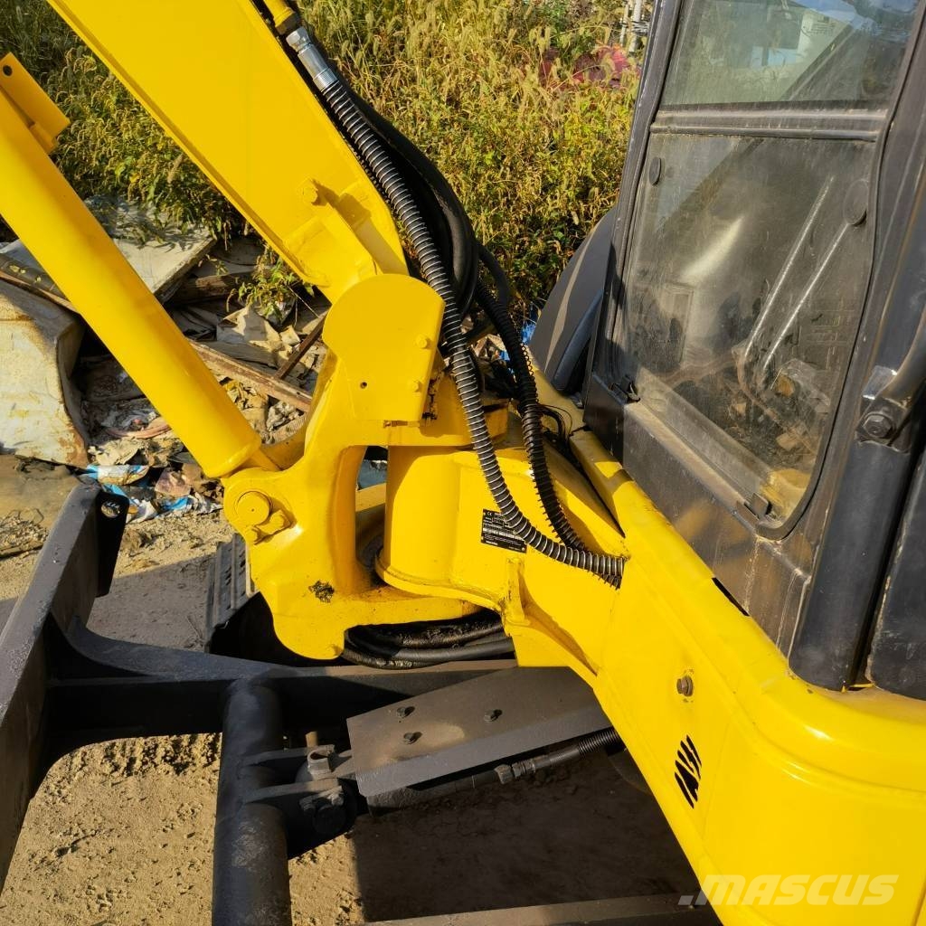 Komatsu PC 40 Mini excavators < 7t (Mini diggers)