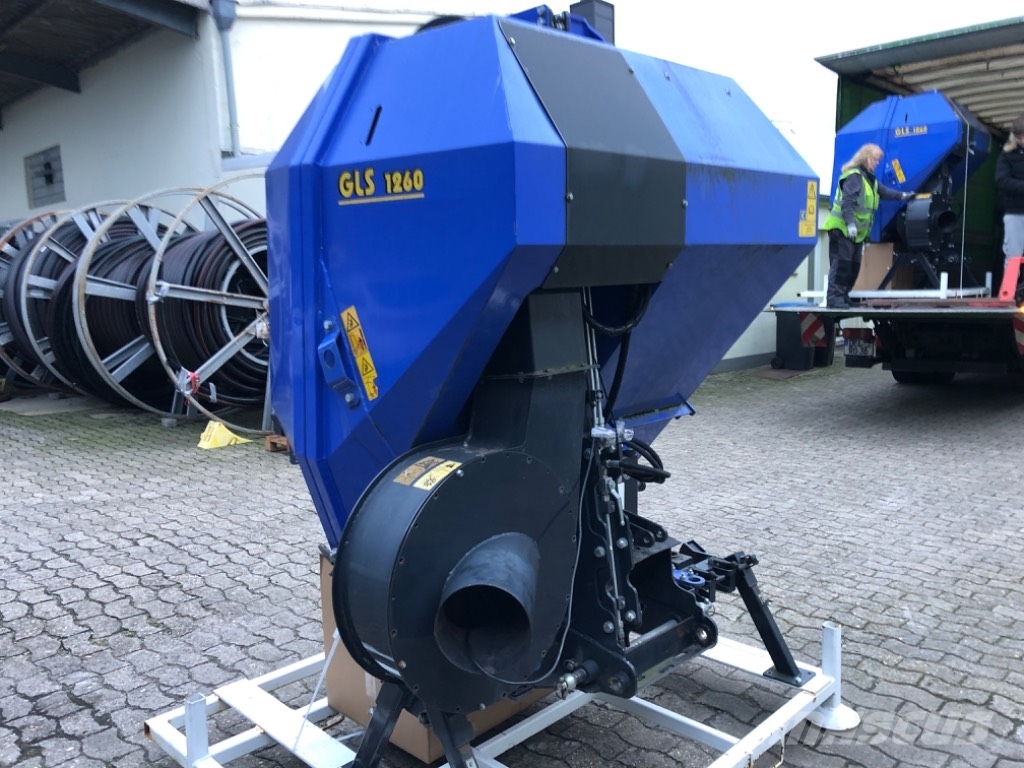 Iseki GLS 1260 H Laubsauger * Gras-Laubaufnahme Arbeitsfahrzeuge