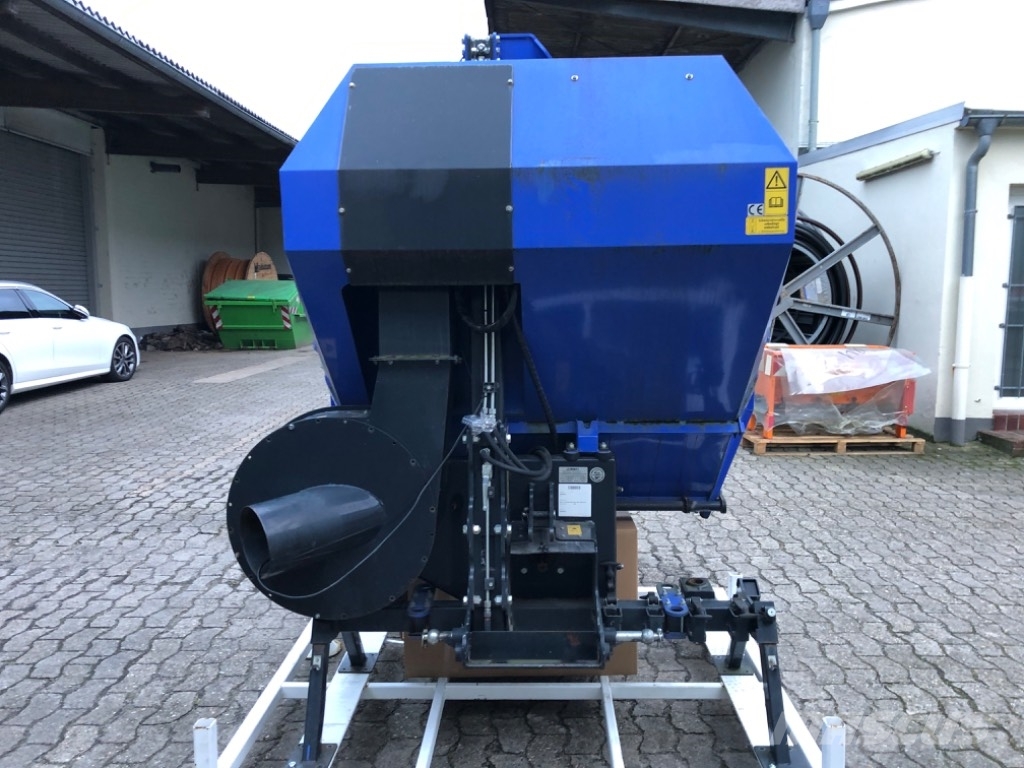 Iseki GLS 1260 H Laubsauger * Gras-Laubaufnahme Arbeitsfahrzeuge