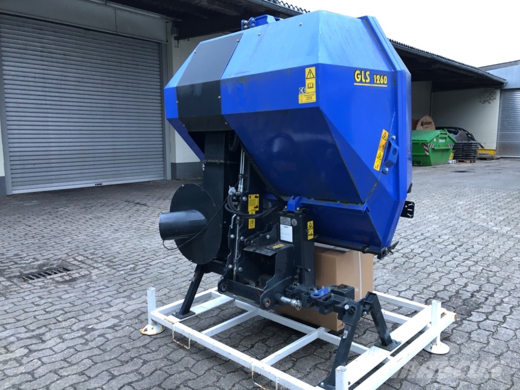 Iseki GLS 1260 H Laubsauger * Gras-Laubaufnahme Arbeitsfahrzeuge
