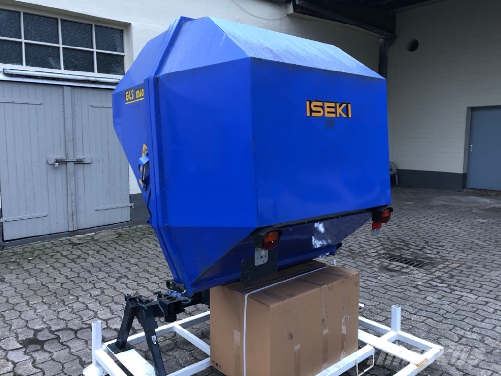 Iseki GLS 1260 H Laubsauger * Gras-Laubaufnahme Arbeitsfahrzeuge