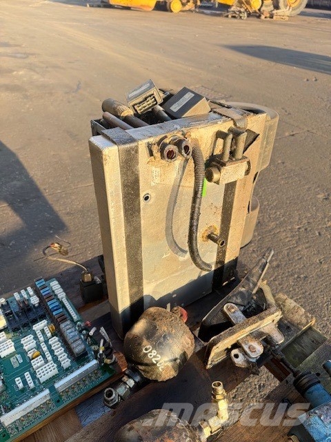 Liebherr A904/914/924/934 B complet parts Cabines e interior máquinas construção