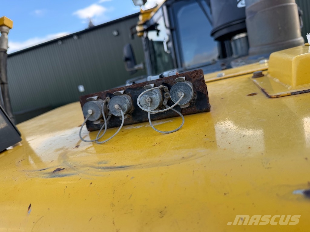 Komatsu D85 PX-18 EO Crawler dozers