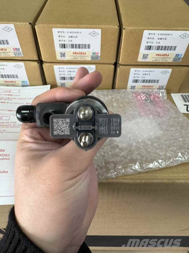 Isuzu 6WG1 Fuel Injector 引擎/發動機