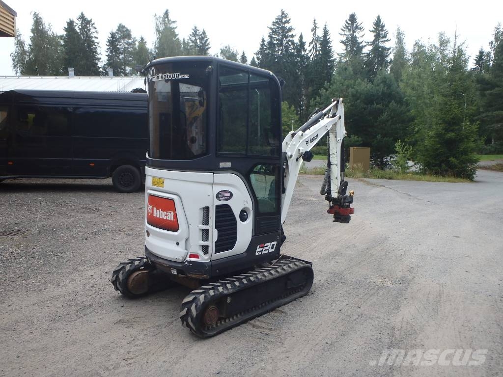 Bobcat E 20 pyörittäjällä Міні-екскаватори < 7т