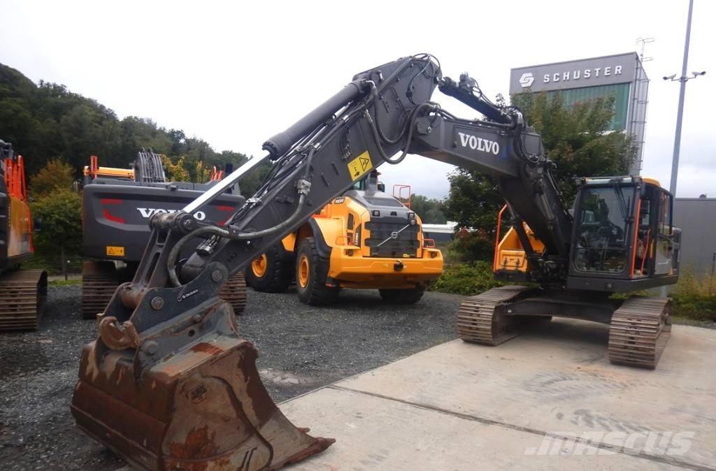 Volvo EC 220 E Roomikekskavaatorid