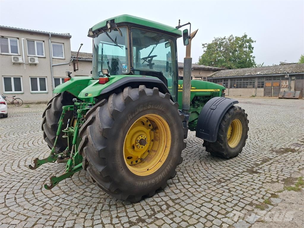 John Deere 8210 4X4 Construction - Others