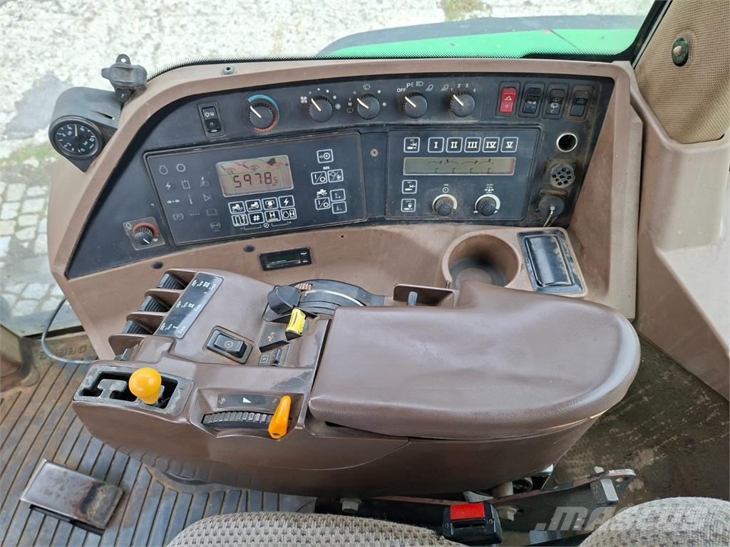 John Deere 8210 4X4 Construction - Others