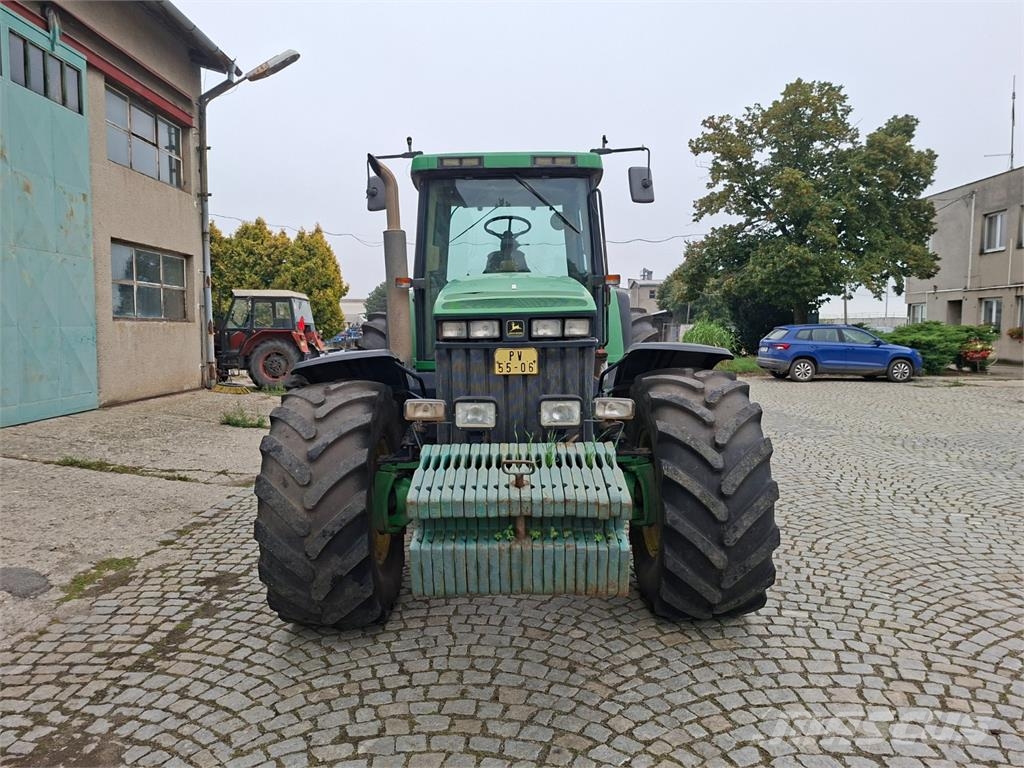 John Deere 8210 4X4 Construction - Others