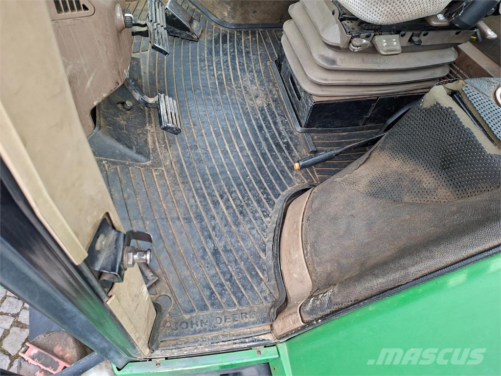 John Deere 8210 4X4 Construction - Others