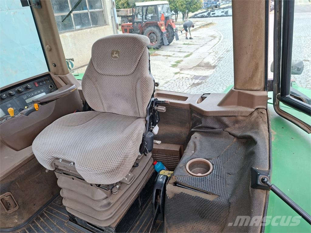 John Deere 8210 4X4 Construction - Others
