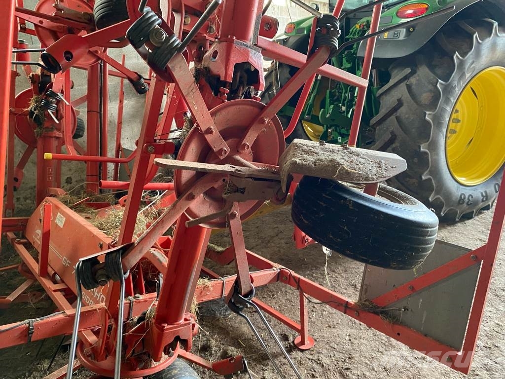Kuhn GF 7601 MHO Rakes and tedders