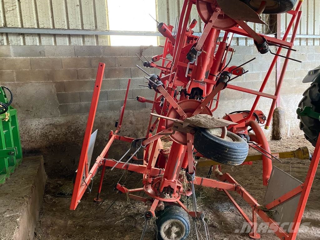 Kuhn GF 7601 MHO Rakes and tedders