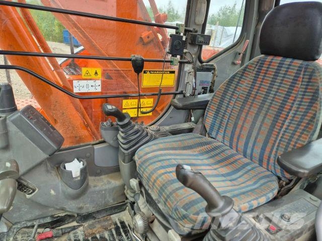 Hitachi ZX225 USRLC-3 Roomikekskavaatorid