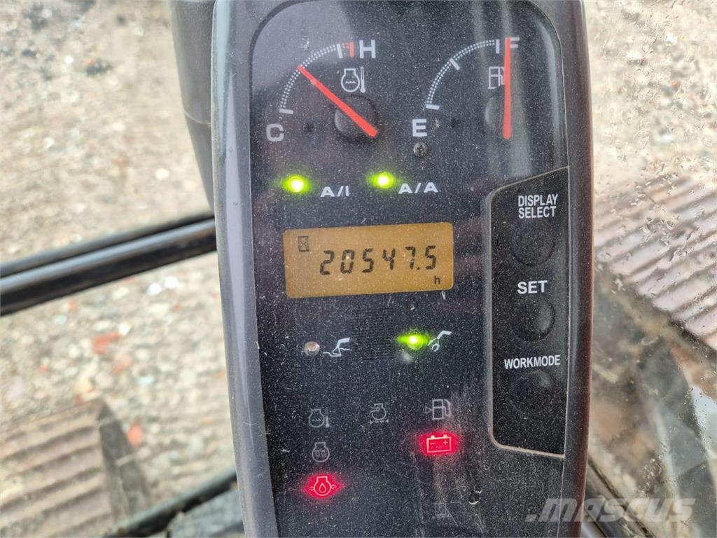 Hitachi ZX225 USRLC-3 Roomikekskavaatorid