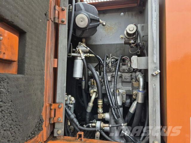 Hitachi ZX225 USRLC-3 Roomikekskavaatorid